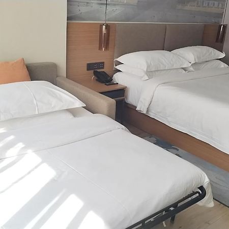 Aurea Central Hotel Phnom Penh Zewnętrze zdjęcie