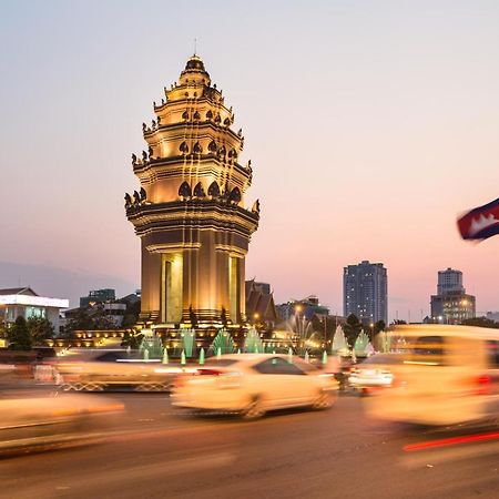 Aurea Central Hotel Phnom Penh Zewnętrze zdjęcie