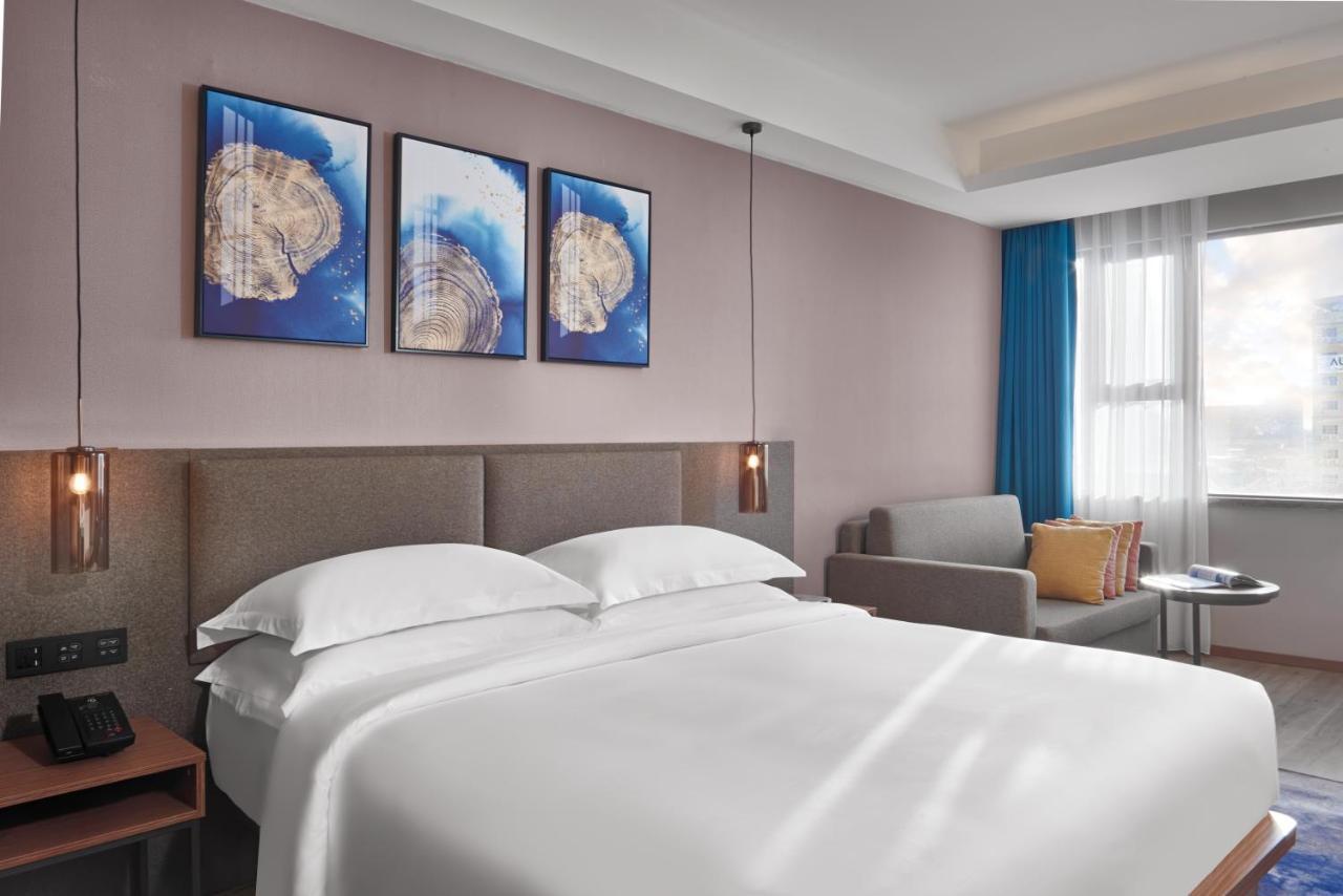 Aurea Central Hotel Phnom Penh Zewnętrze zdjęcie